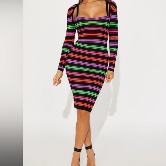 [NWT] Fashion Nova Kayla Stripe Sweater Midi Dress - Black/Combo - Size Medium - Picture 2 of 3